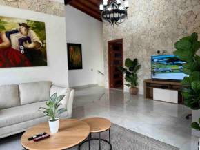 Palos altos house Poblado 6 min to Provenza